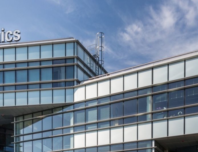 抓住面板级封装风口：意法半导体下一代 PLP 中试线 2026Q3 法国图尔投运