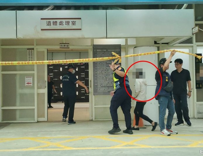 17歲兒新竹車禍慘死…母沉默現身!嬤痛失16歲孫「孫女緊摟安慰」