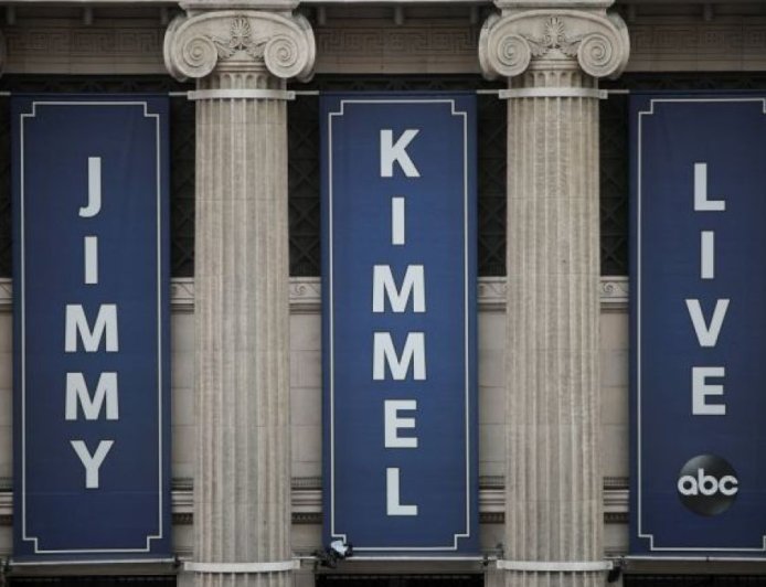 美国通讯部门有权监管吉米·坎摩尔的言论吗？