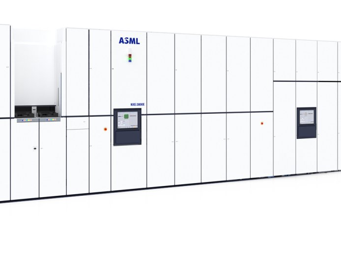 消息称 SK 海力士加速引进 ASML EUV 光刻机,有望两年内部署数量翻倍