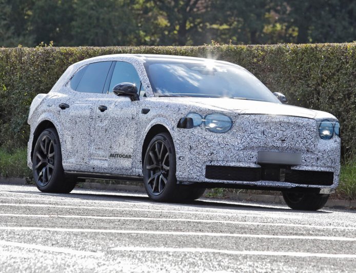 宾利首款电动汽车现身：定位低于添越，号称全球首款真豪华都市 SUV