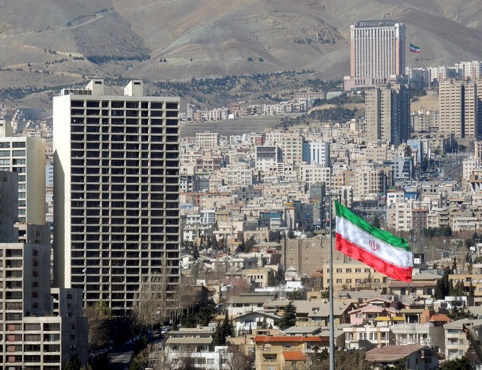 伊朗外交部：谴责英法德强推安理会恢复对伊制裁