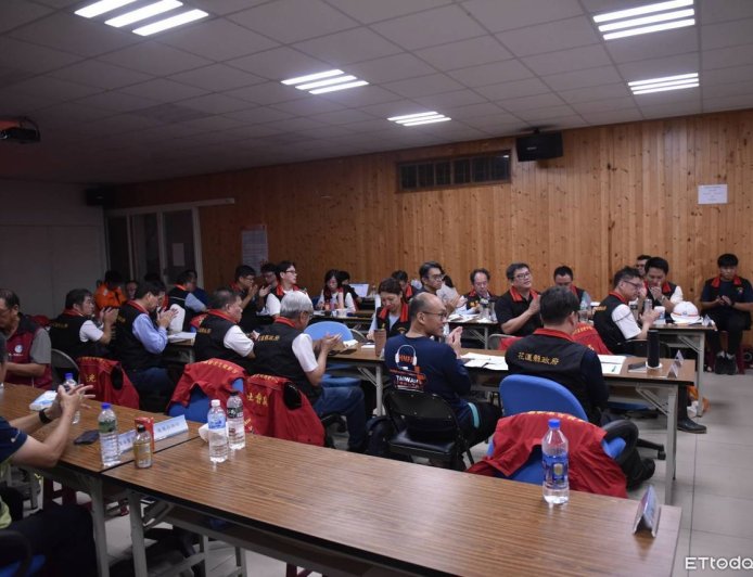 馬太鞍溪還在溢流！佛祖街淤積2米　縣府盼黑鷹空降救援