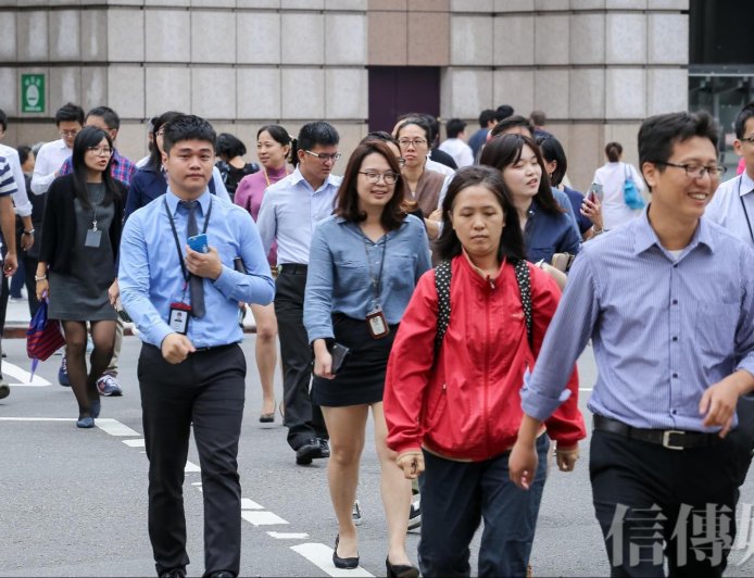 最低工資月薪從新台幣2萬8590元調高到2萬9500元　全國商總憂：已連續10年調漲