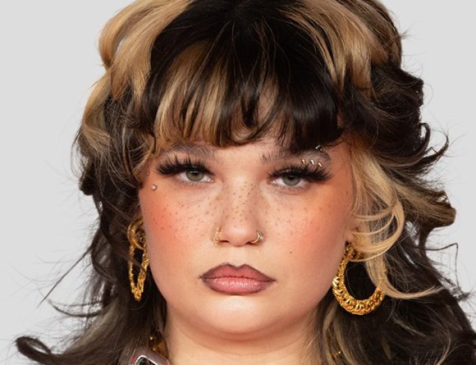 Lola Young ‘OK’ After Collapsing Onstage During Performance at All Things Go Festival