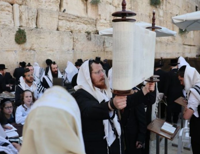 阿克萨清真寺内塔木德“提斯利月”仪式的秘密