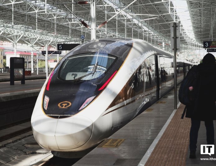 铁路国庆中秋假期运输明日启动：全国预计 12 天发送旅客 2.19 亿人次