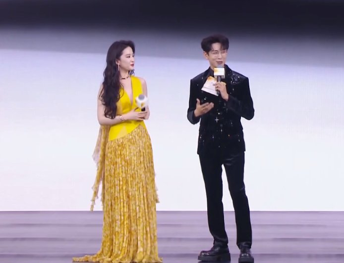 离车有点 Surprise 的感觉：鸿蒙智行智界产品总监透露刘亦菲语音包“尽快给大家推送”