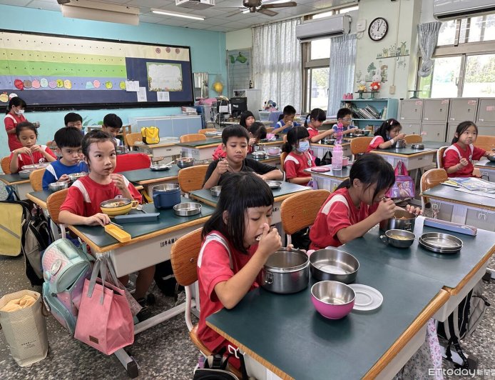 台東縣明年起教師節禮金2000元、學童午餐免付