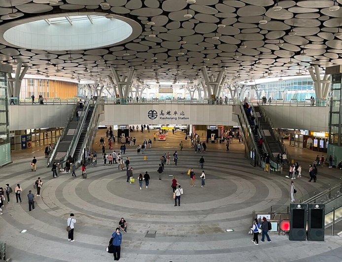 台灣地理冷知識翻轉印象：高雄車站比屏東車站更南、綠島火山超越玉山