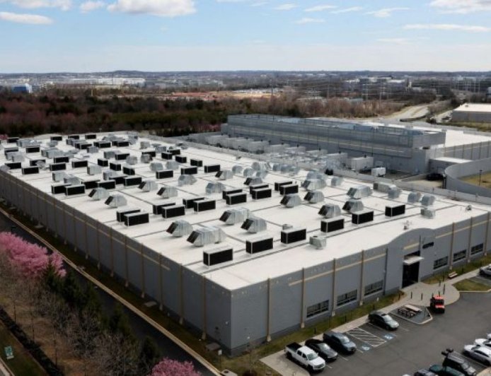 比特币矿场:人工智能的战略选择