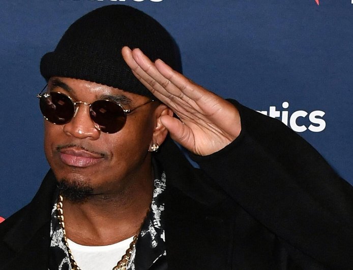 NeYo Loses His Cool On A Fan Who Rushed Him On Stage During Concert In Japan: 'Don't Try Me'