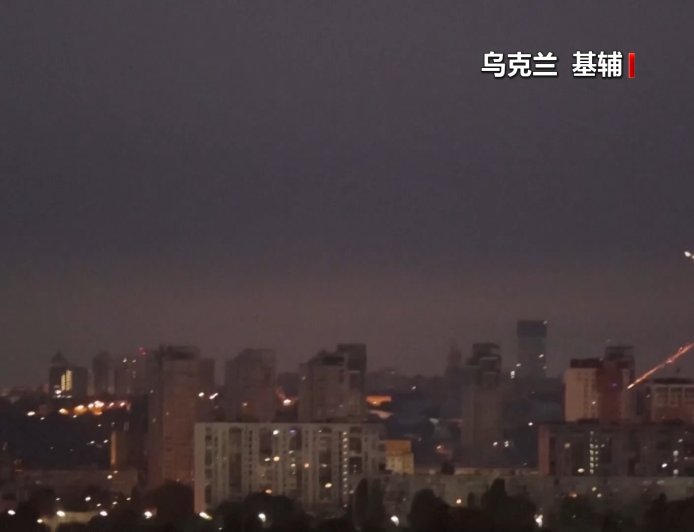 泽连斯基:乌克兰多地遭大规模空袭 已致4死80余伤