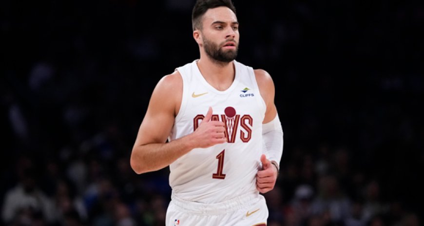 Max Strus Out 3-4 Months With Surgery On Jones Fracture In Left Foot