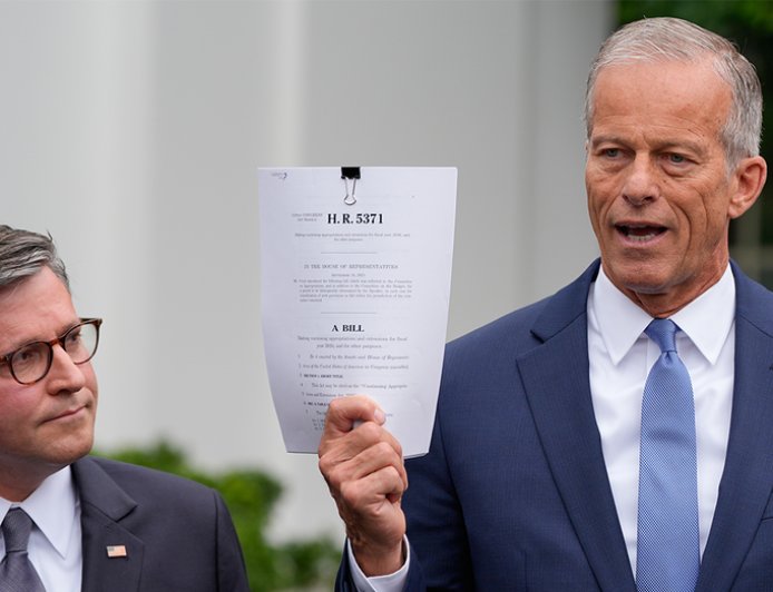 Dems 'sacrificed the American people,' Thune says as government barrels toward midnight shutdown