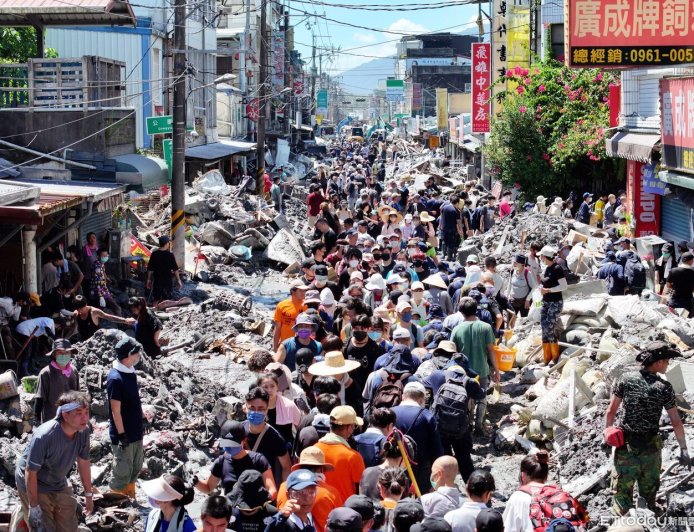 超過10萬人次！賴清德感謝「鏟子超人」　「台灣不分黨派團結一起」