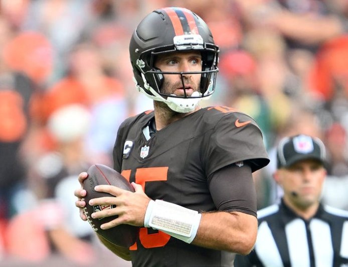 Joe Flacco reacts to Browns benching, admits he doesn't know 'if I foresaw it coming'