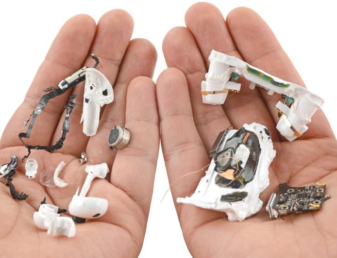iFixit 拆解苹果 AirPods Pro 3 耳机:电池更换难度极高,可维修性评分 0 分