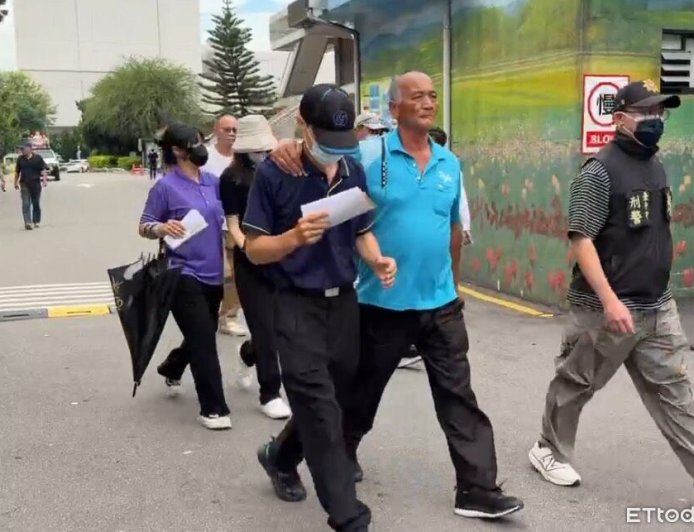 虎媽未婚同居「打婆婆」黑底曝！鄰居曾勸非善類　軟弱夫堅持迎娶