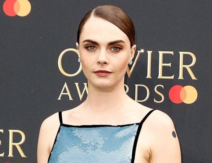 Cara Delevingne Sparks A Frenzy After QR Code Mishap In Paris Fashion Week