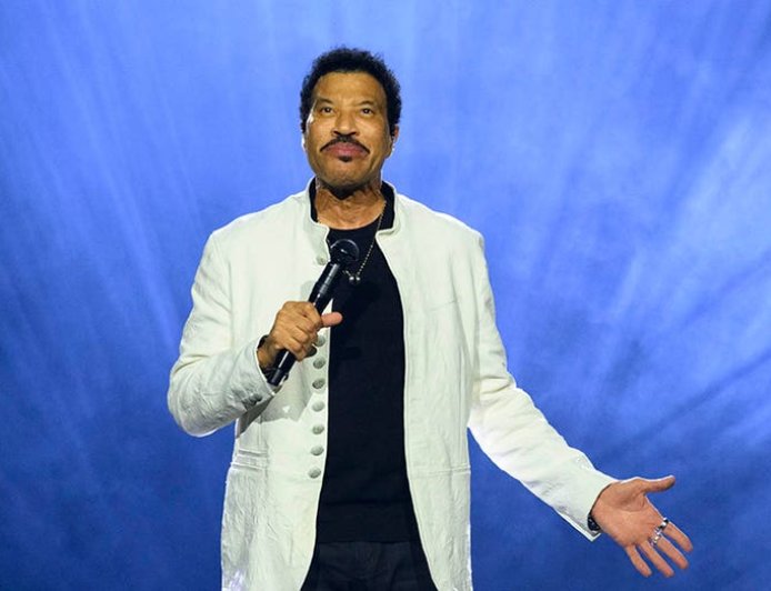 Lionel Richie reveals he almost became a priest before one fan's comment changed his life