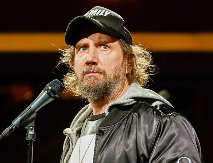 Comedy star admits he was ‘completely devastated’ by Kirk murder, calls outrage over Kimmel hypocritical