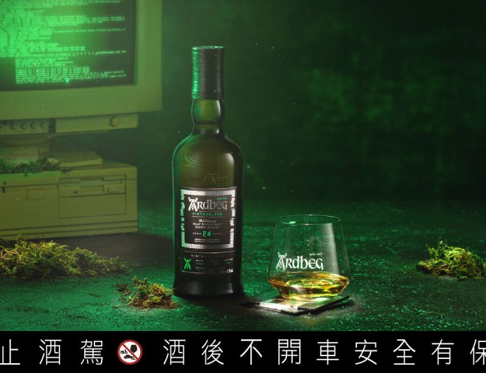 雅柏推千禧年份《Vintage_Y2K 24年》　百富再添故事系列12年甜酒桶