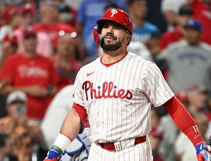 Phillies' ninth inning comeback against Dodgers falls just short with Biden in attendance