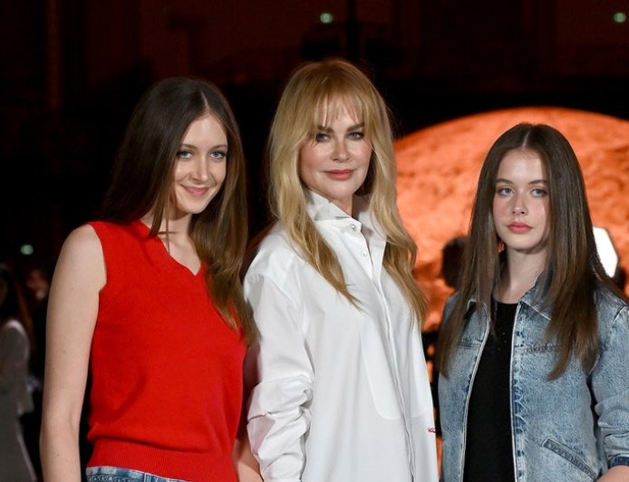 Nicole Kidman debuts striking new look with daughters after Keith Urban split