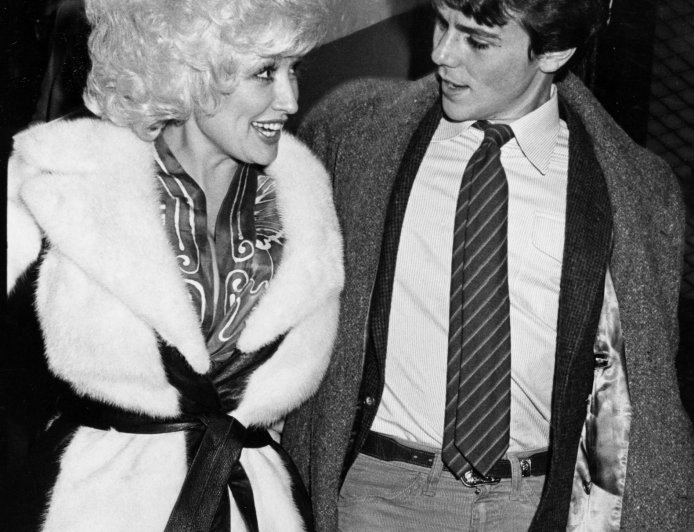 Dolly Parton’s Family: Meet the Singer’s 11 Brothers and Sisters