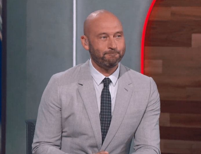 Derek Jeter not amused by David Ortiz spraying him down with cologne as MLB on Fox coverage begins