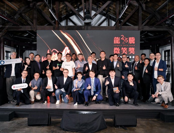 2025 宏碁龍騰微笑獎揭曉　神瑞人工智慧、鐙鋒氫勇奪首獎