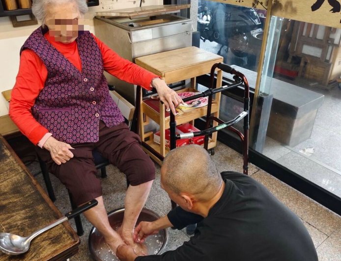 茶行闆娘學佛40年！活菩薩慘被撞死　孝子思念慈母：不敢去殯儀館