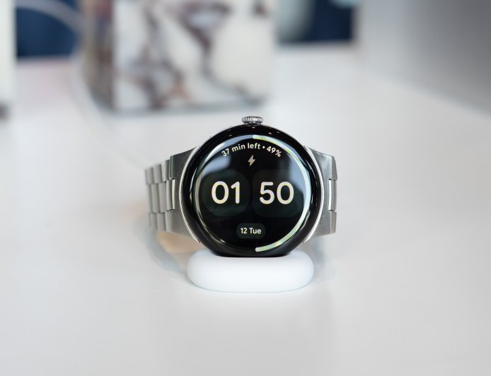 iFixit 评出当前最易维修智能手表:谷歌 Pixel Watch 4