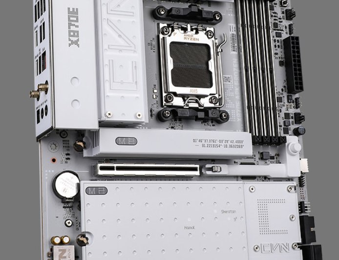 七彩虹 CVN X870E ARK FROZEN V14 主板上线,提供 5 个 M.2
