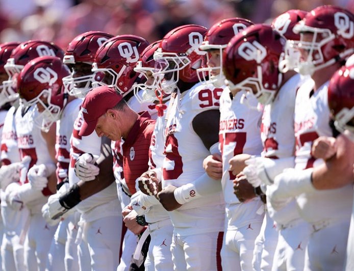 Tensions flare in Red River Rivalry, sparking Oklahoma-Texas players' pregame scuffle