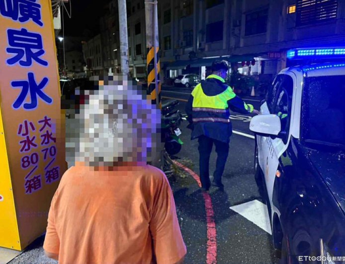 7旬嬤深夜迷途徘徊街頭 馬蘭警助返家