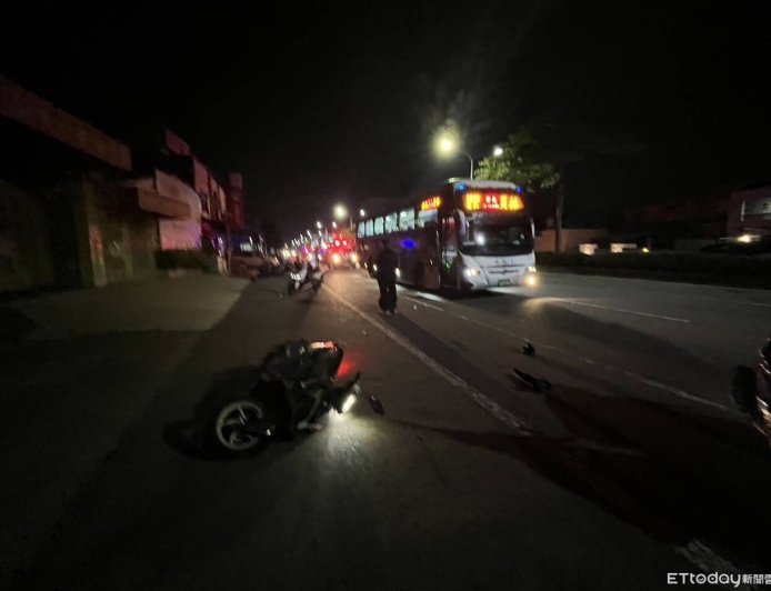 疑分心釀禍!彰化雙載機車撞轎車再撞公車 17歲女乘客傷重不治
