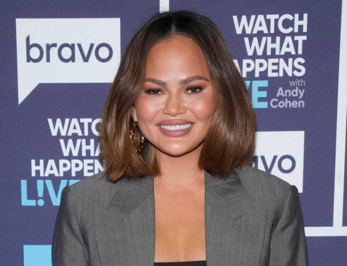 Chrissy Teigen’s Leather Skirt Look Is the Perfect Fall Upgrade for Jeans — Get the $28 Look