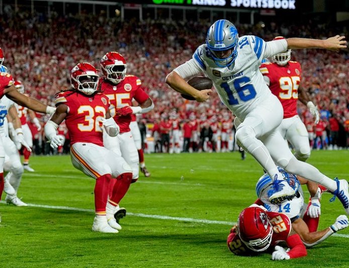 Lions see touchdown taken off board after Jared Goff trick play gets into end zone