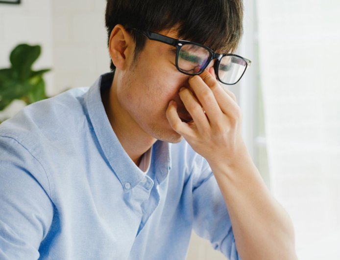 50歲男視力驟降剩0.1卻渾然不覺...一檢查竟然是「單眼黃斑部病變」