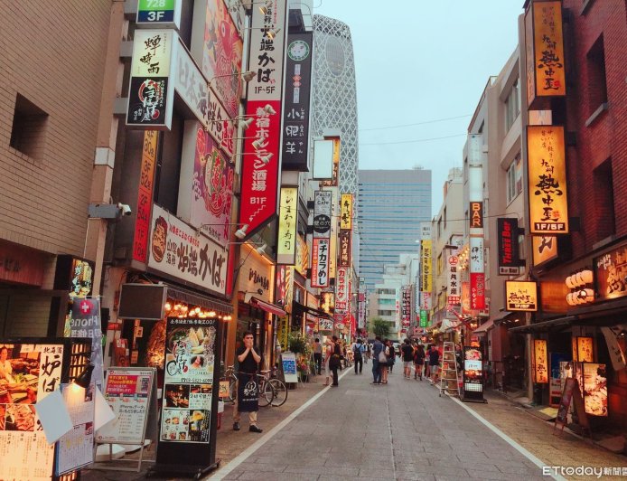 飛日本玩!他嘆「沒早餐店」都嗑超商飯糰、三明治 達人搖頭