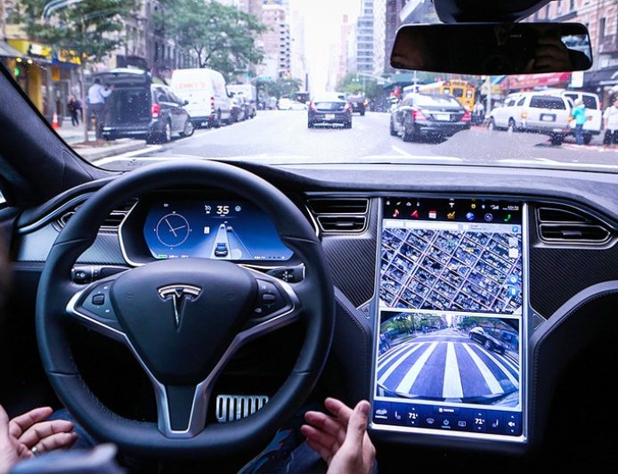 Tesla's self-driving cars under fire again