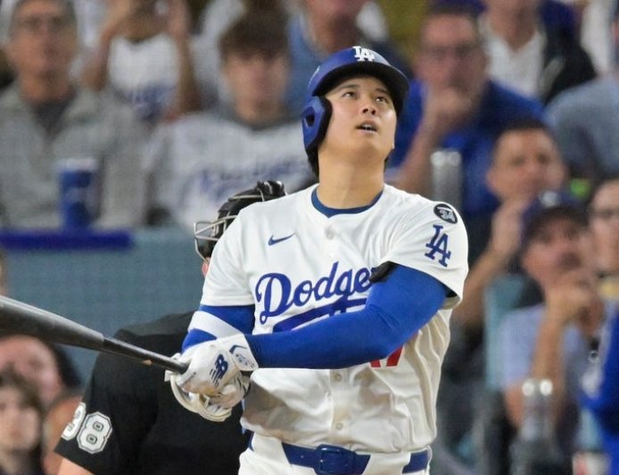 Shohei Ohtani makes MLB history to send Dodgers back to the World Series