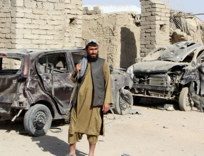 阿富汗指责巴基斯坦破坏停火，空袭致10人死亡