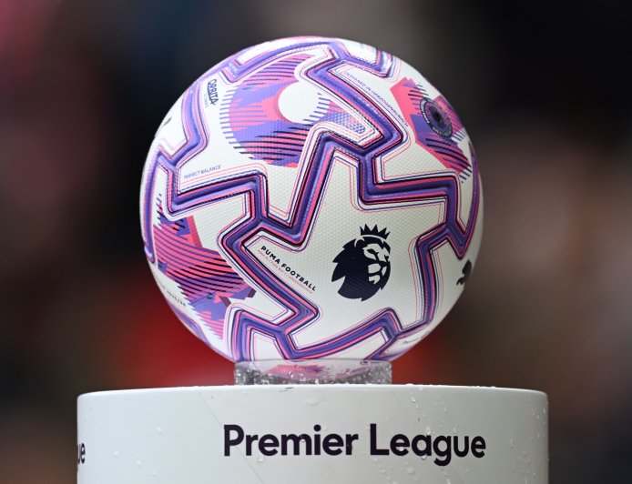 利物浦 vs 曼联：英超联赛——球队、首发、阵容