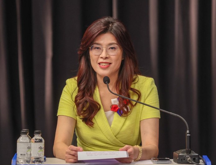 鄭麗文第一高票當選國民黨主席　郝龍斌：放下紛紛擾擾團結為國民黨奮鬥