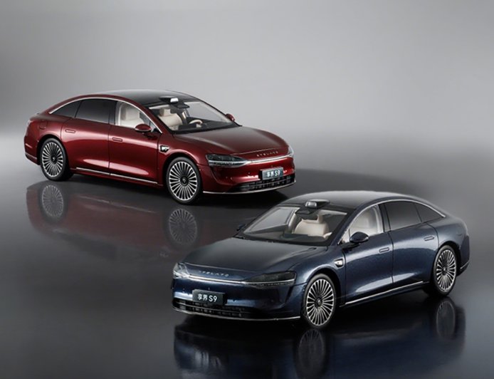 华为商城上架鸿蒙智行享界 S9 汽车 1:18 合金车模：方向盘可联动车轮转向、后视镜可折叠，898 元