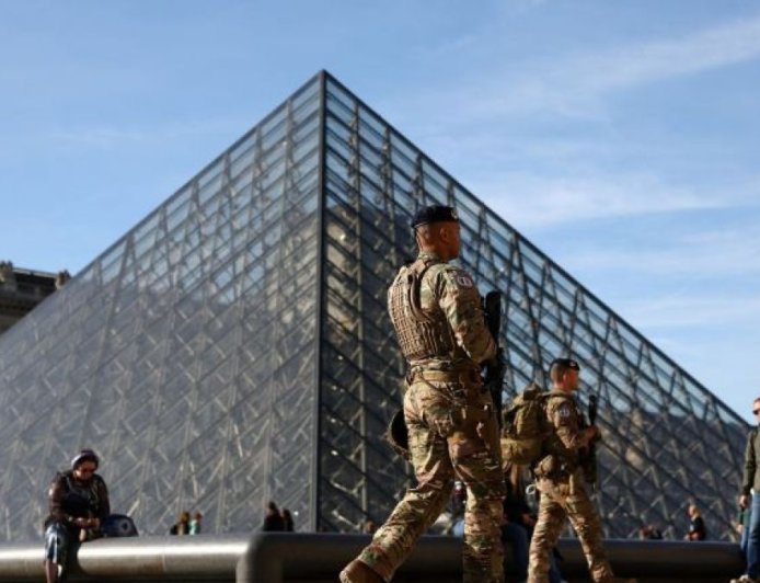 卢浮宫珠宝盗窃案最新进展