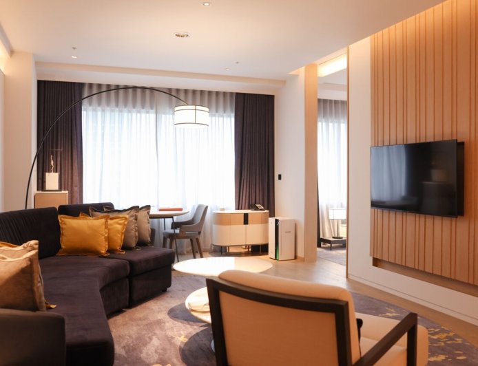 根本到日本了!住高雄日航酒店吃板前壽司 開箱有客廳的「琥珀套房」